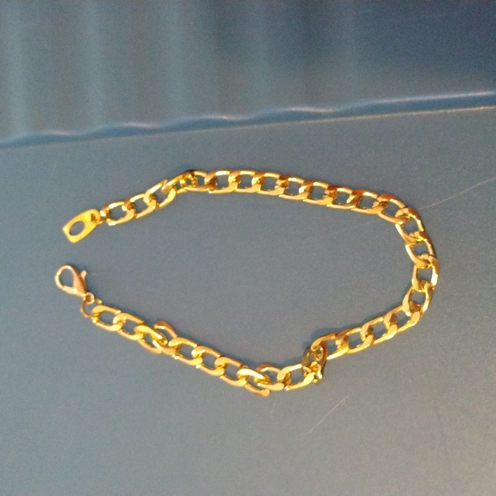 8" 18k bracelet